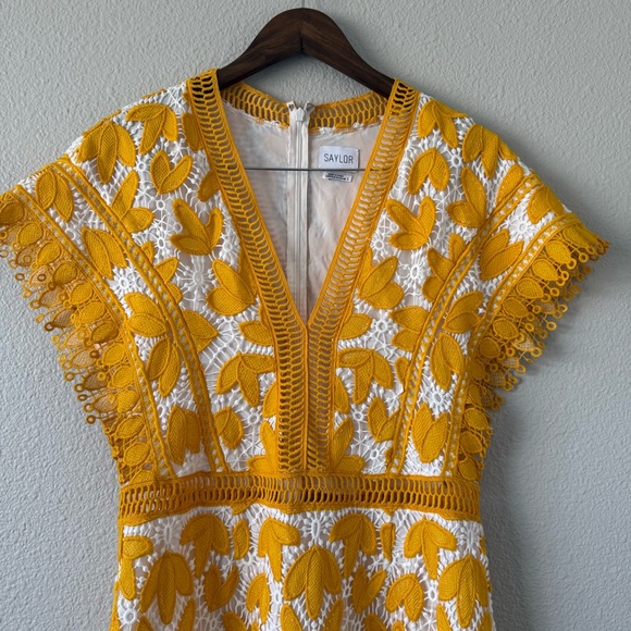 Saylor Revolve Kaiya Yellow White Crochet Lace Dress Midi Dress Large - Picture 10 of 16